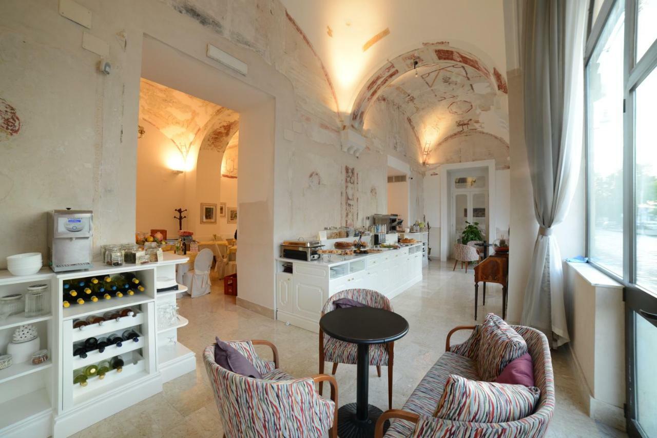 Hotel Vittoria ปอมเปอี ภายนอก รูปภาพ