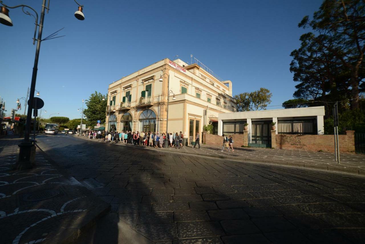Hotel Vittoria ปอมเปอี ภายนอก รูปภาพ