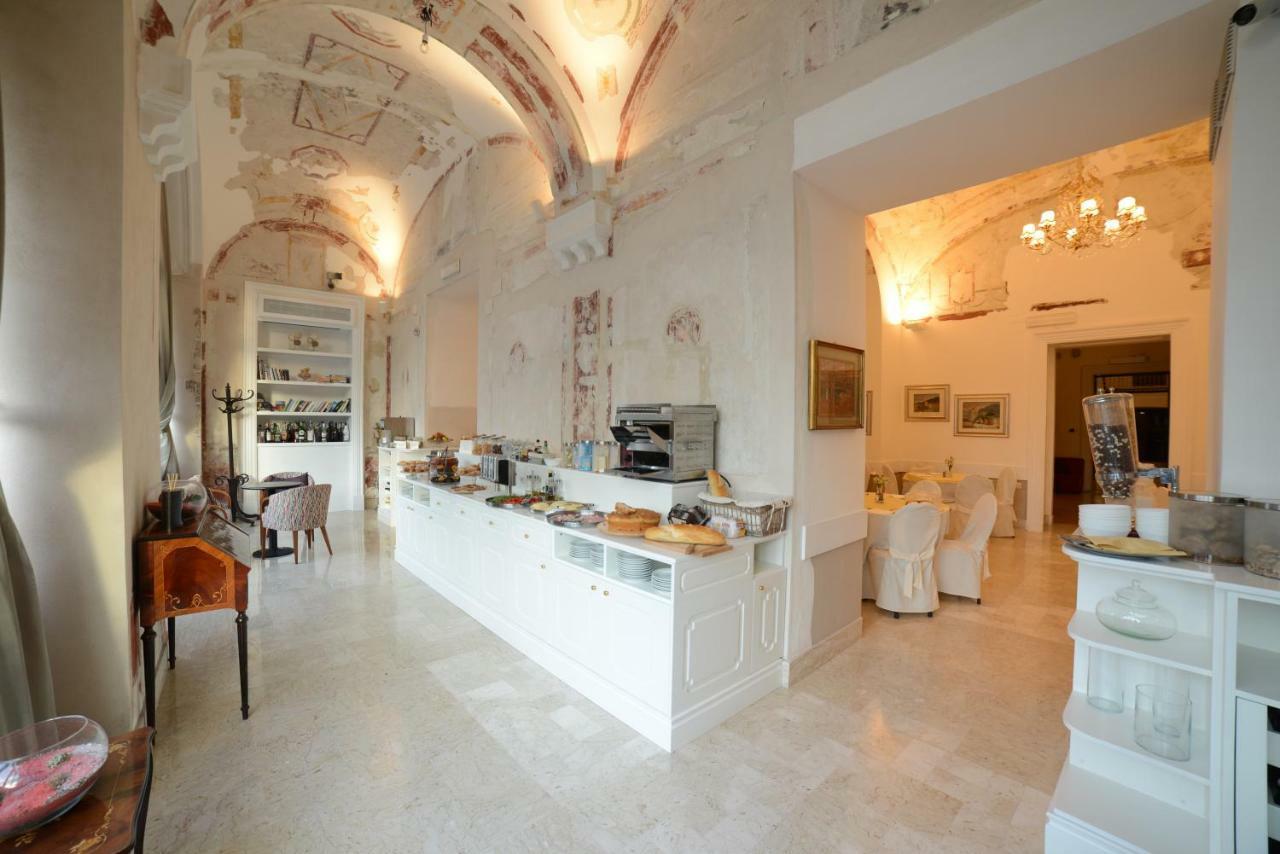 Hotel Vittoria ปอมเปอี ภายนอก รูปภาพ