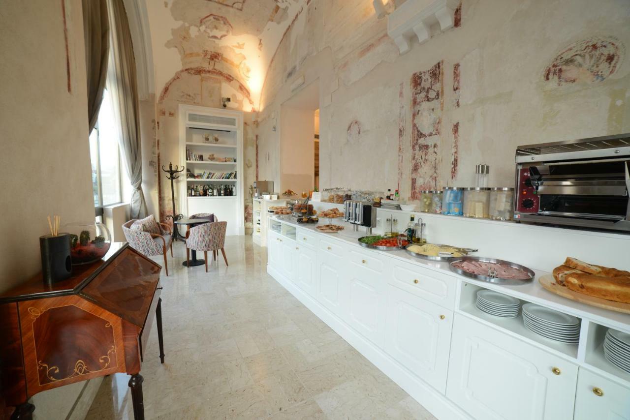 Hotel Vittoria ปอมเปอี ภายนอก รูปภาพ